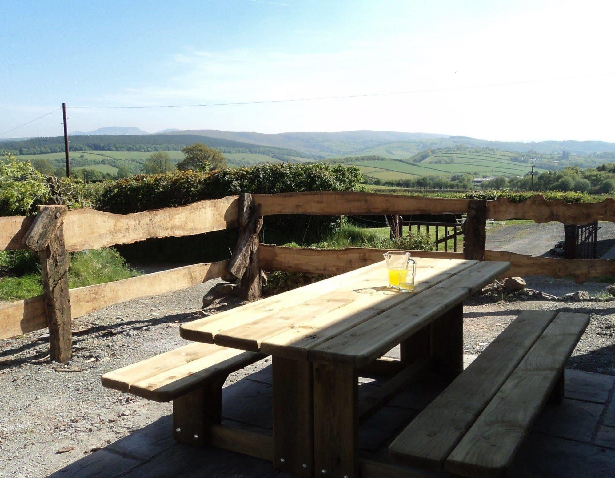 Merlin Cottages Llandovery Exterior photo